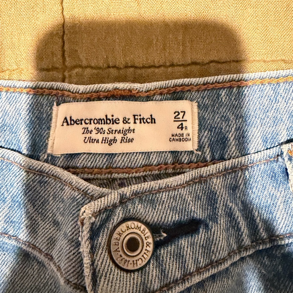Ultra High Rise Jeans - Picture 7 of 7